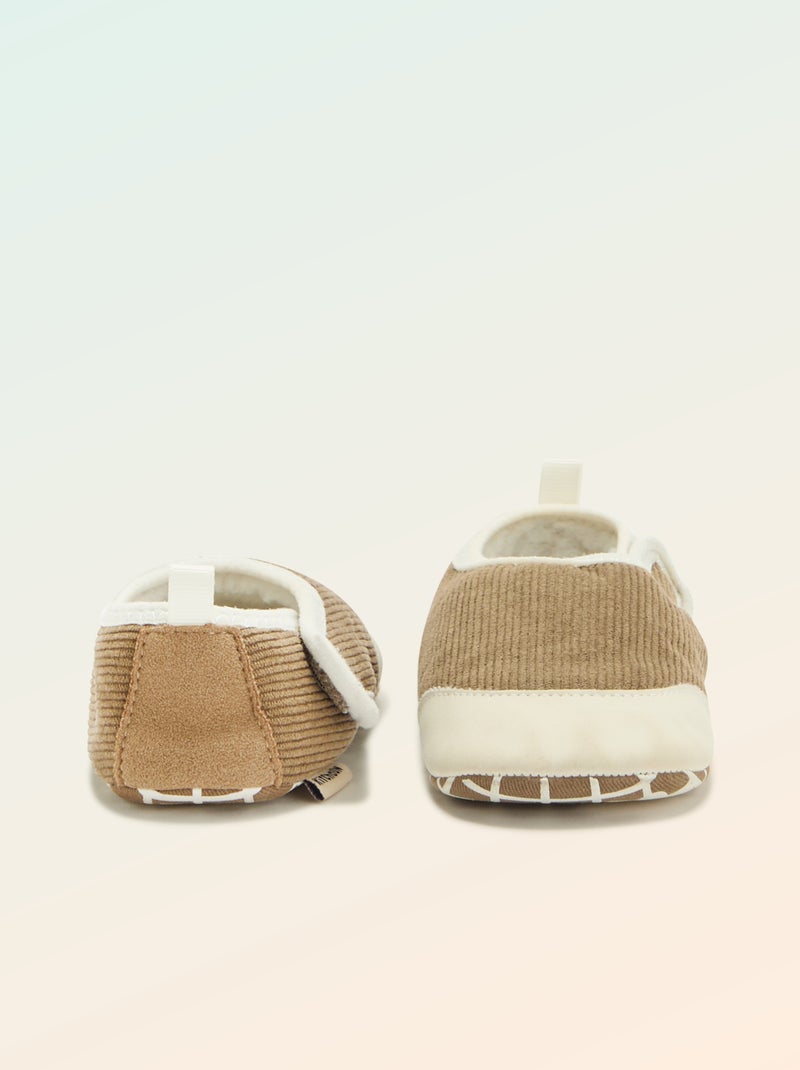 Chaussons côtelés à scratchs - Motricité 2 '4 pattes' - 'Kitchoun' Kaki - Kiabi
