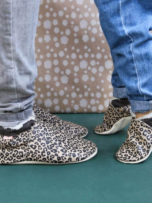 Chaussons cuir souple fourrés Elie les léopards - Kiabi