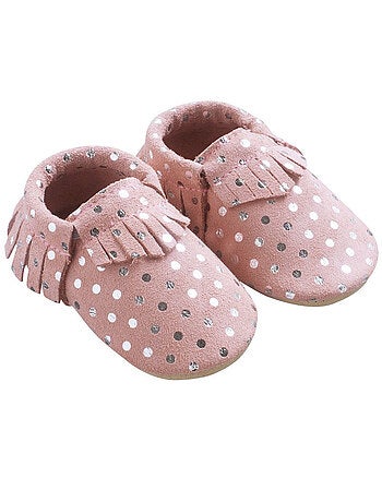 Chaussons cuir souple ? franges ? pois