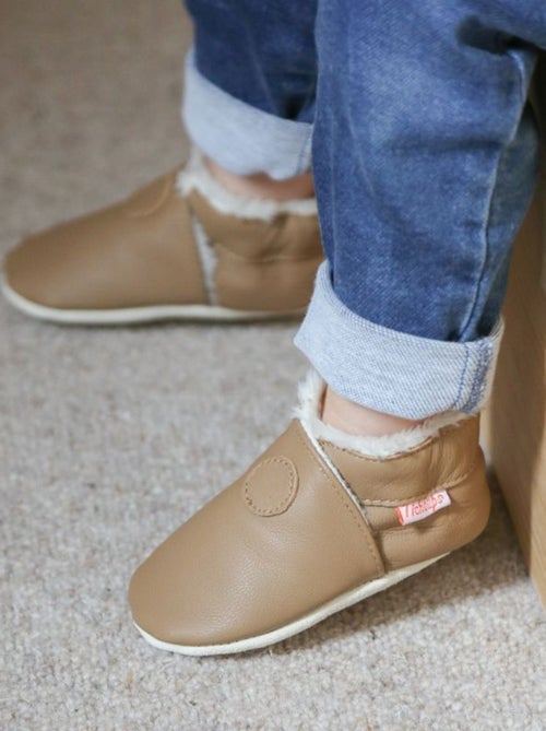 Chaussons cuir souple uni fourrés - Kiabi Chaussons cuir souple uni fourrés - Kiabi