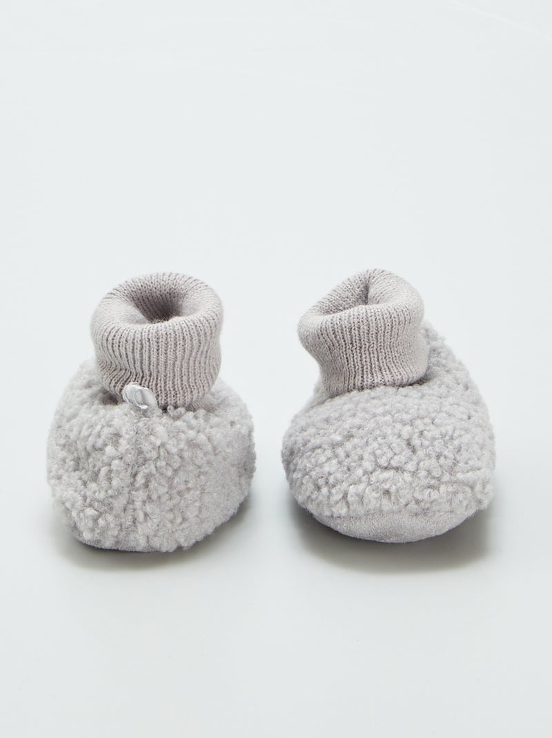 Chaussons effet moutonné Gris - Kiabi