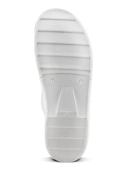 Chaussons en cuir véritable BATA - Kiabi