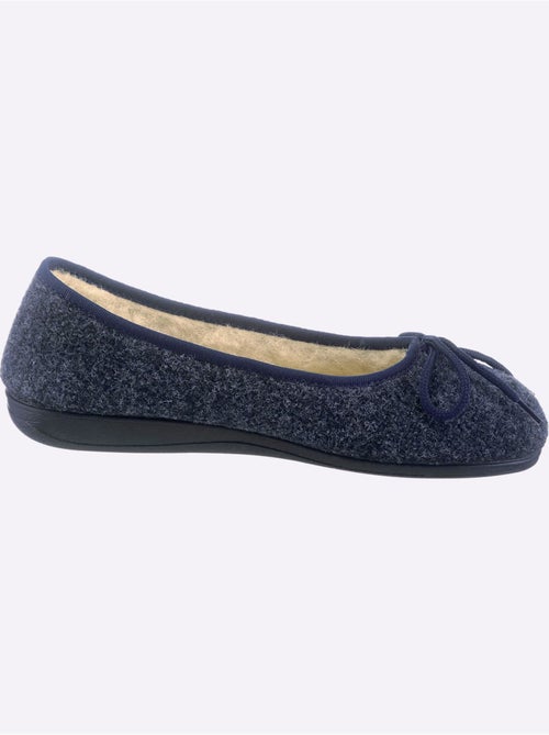 Chaussons en feutre avec nœud décoratif et doublure en laine - Taille standard - Witt - Kiabi Chaussons en feutre avec nœud décoratif et doublure en laine - Taille standard - Witt - Kiabi