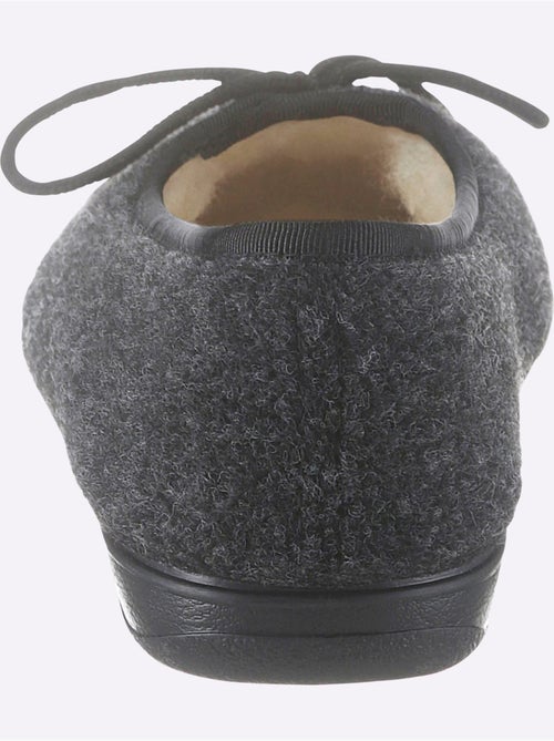 Chaussons en feutre avec nœud décoratif et semelle en caoutchouc - Taille standard - Witt - Kiabi