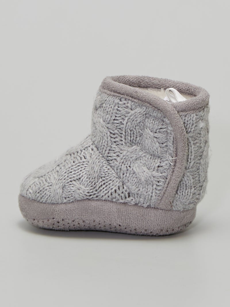 Chaussons en maille tressée gris - Kiabi