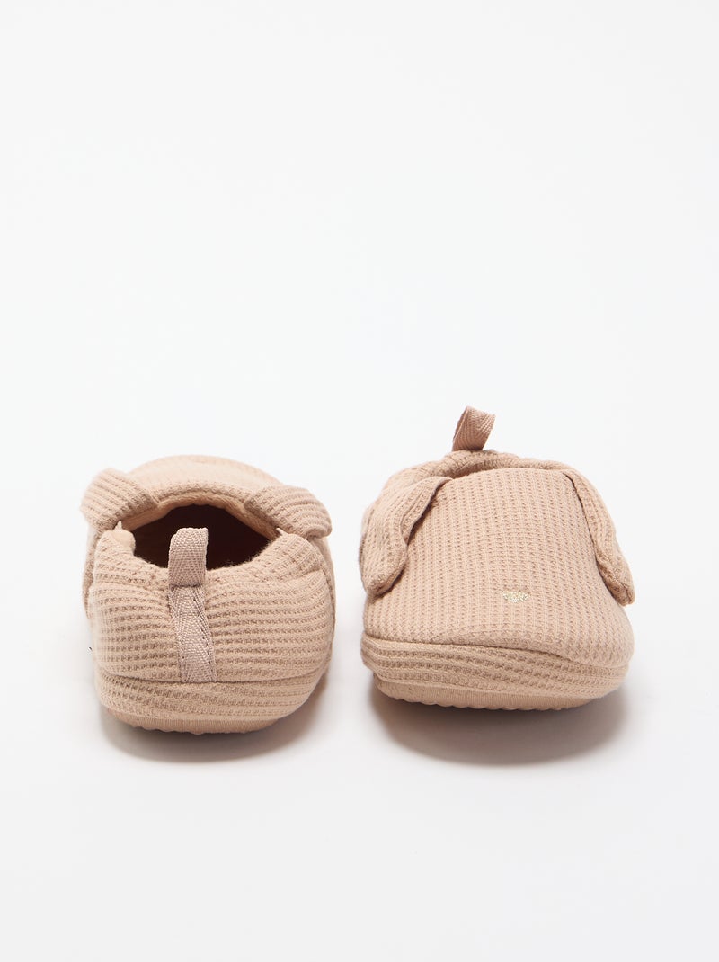 Chaussons en nid d'abeille Marron - Kiabi