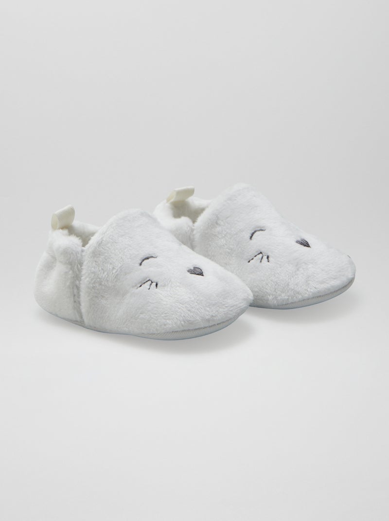 Chaussons en velours blanc - Kiabi