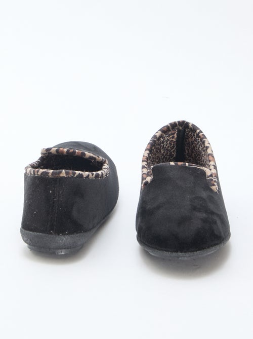 Chaussons en velours intérieur léopard - Kiabi