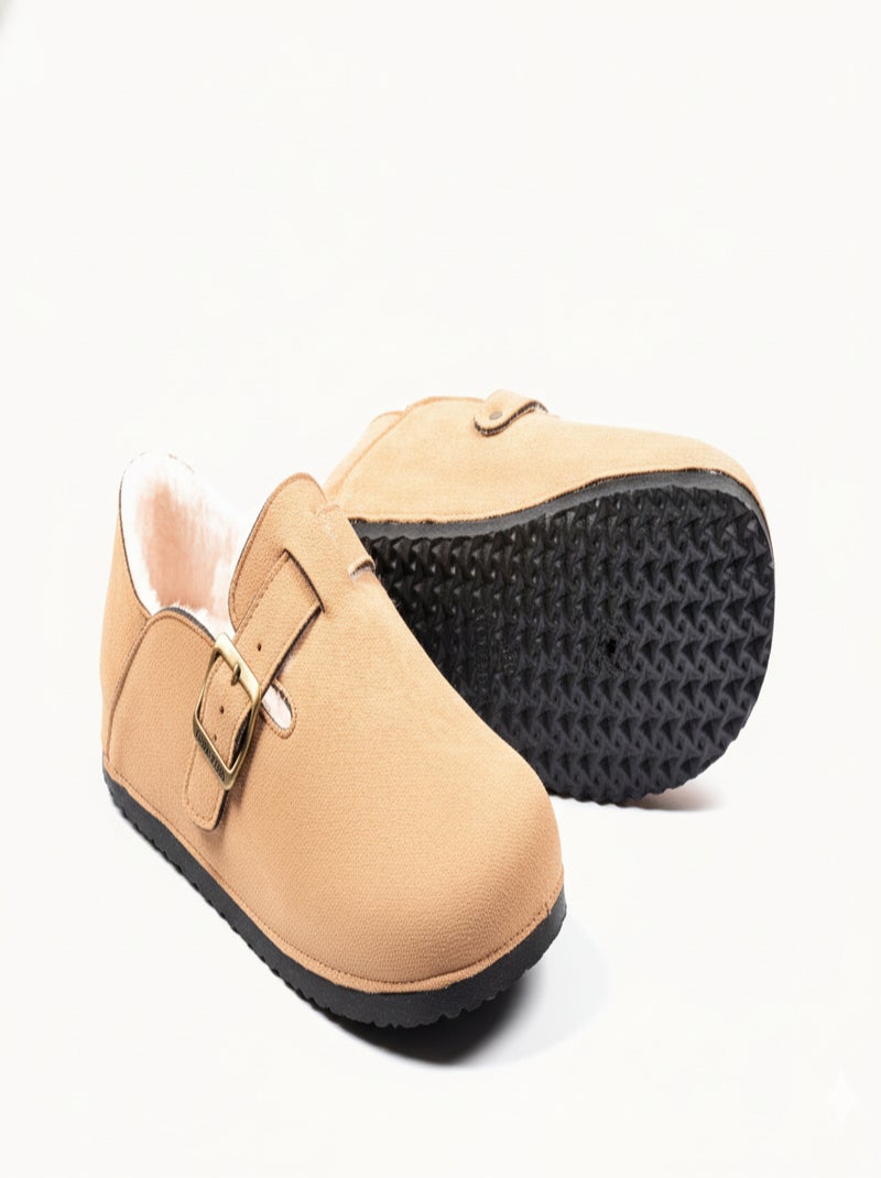 Chaussons Femme Hiver Sabots d’Intérieur Fourrés MD8845 Camel - Kiabi