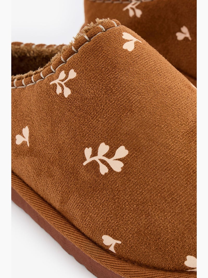 Chaussons fleuris daisy penti Camel - Kiabi