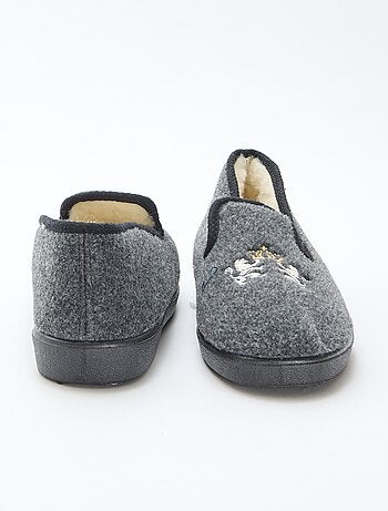 Chaussons fourrés avec bords contrastants