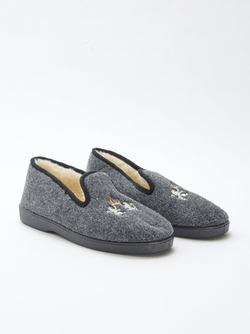 Chaussons fourrés avec bords contrastants Gris - Kiabi
