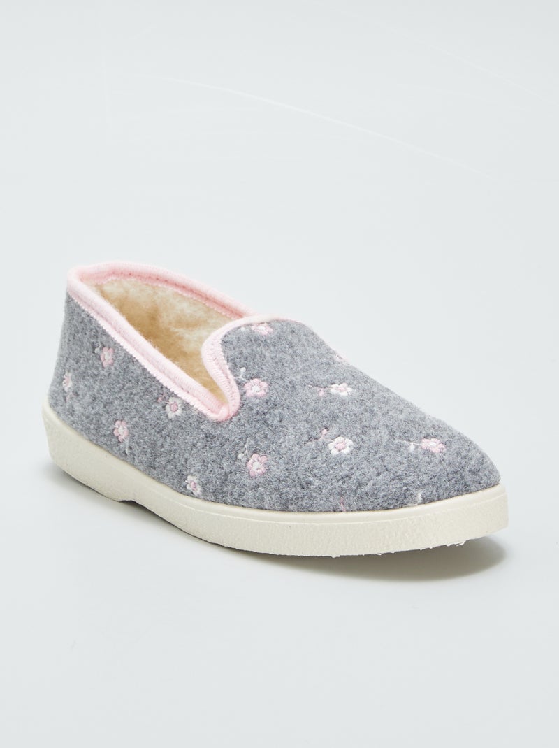 Chaussons intérieur effet moutonné avec broderie Gris - Kiabi