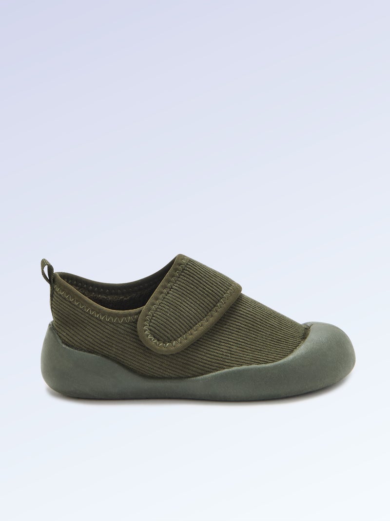Chaussons 'Kitchoun' souples fourrés barefoot Kaki - Kiabi