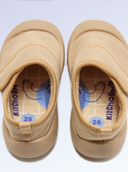 Chaussons 'Kitchoun' souples fourrés - Kiabi Chaussons 'Kitchoun' souples fourrés - Kiabi