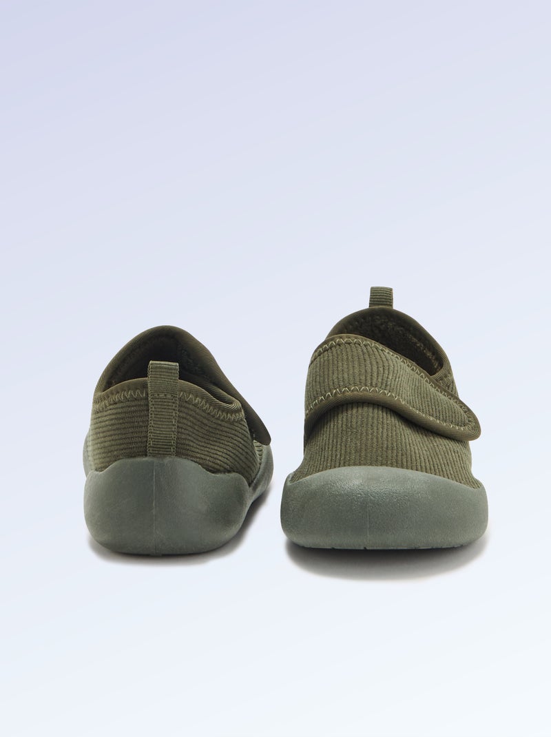 Chaussons 'Kitchoun' souples fourrés Kaki - Kiabi