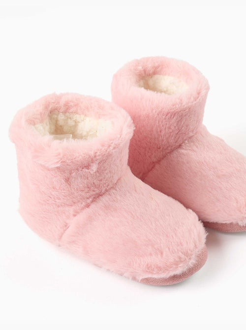 Chaussons montants en sherpa avec semelle antidérapante - Kiabi Chaussons montants en sherpa avec semelle antidérapante - Kiabi