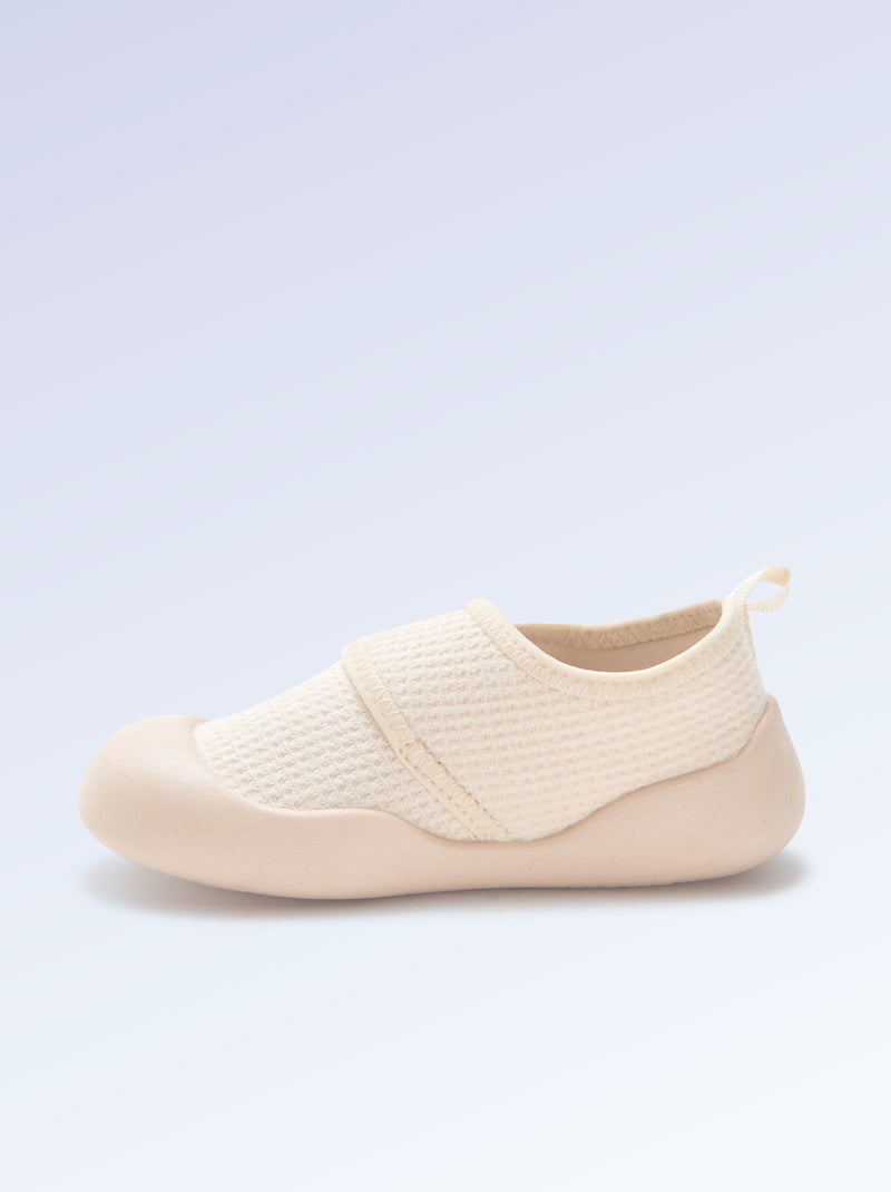 Chaussons motricité 4 'marcher' - Kitchoun Beige - Kiabi
