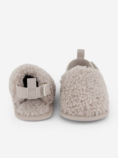 Chaussons mules avec brides de maintien - Kiabi