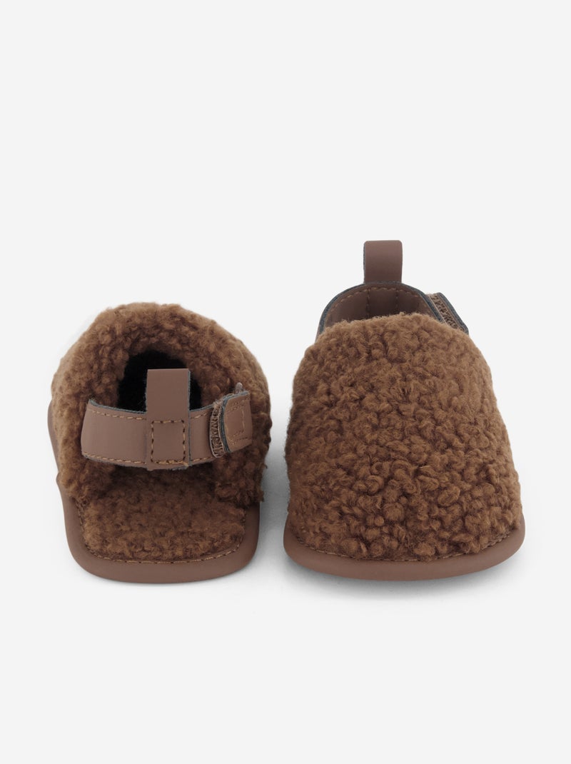 Chaussons mules avec brides de maintien Marron - Kiabi