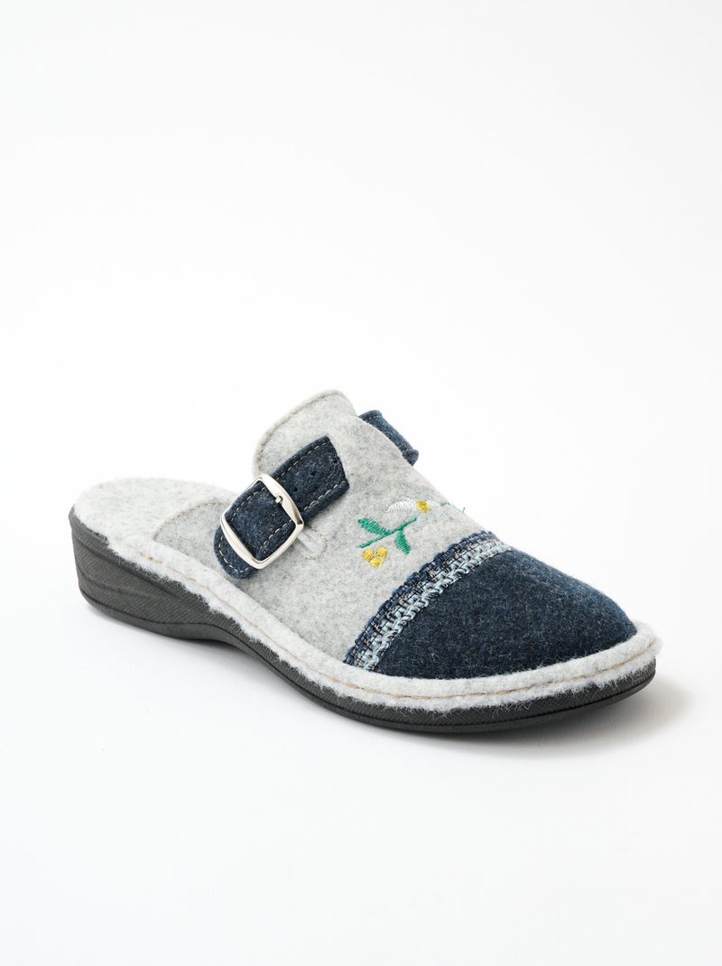 Chaussons mules brodés largeur confort Gris Bleu - Kiabi