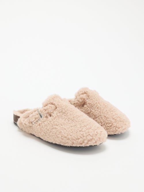 Chaussons mules effet moutonné avec bride - Kiabi Chaussons mules effet moutonné avec bride - Kiabi