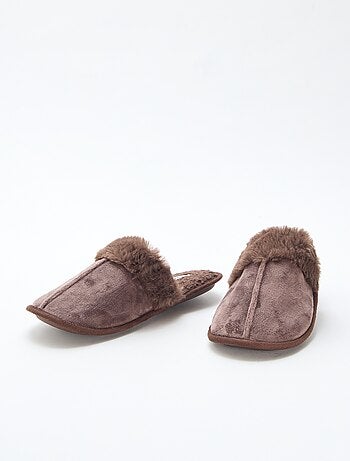 Chaussons mules effet pelucheux