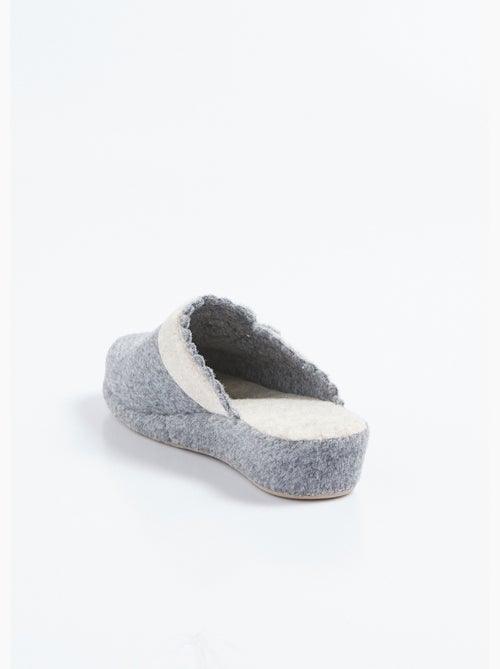 Chaussons mules en feutre, détail fleur - Afibel - Kiabi