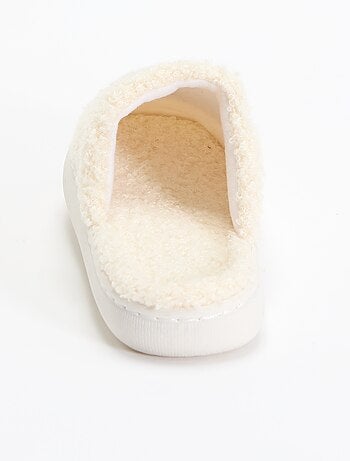 Chaussons mules en maille bouclette