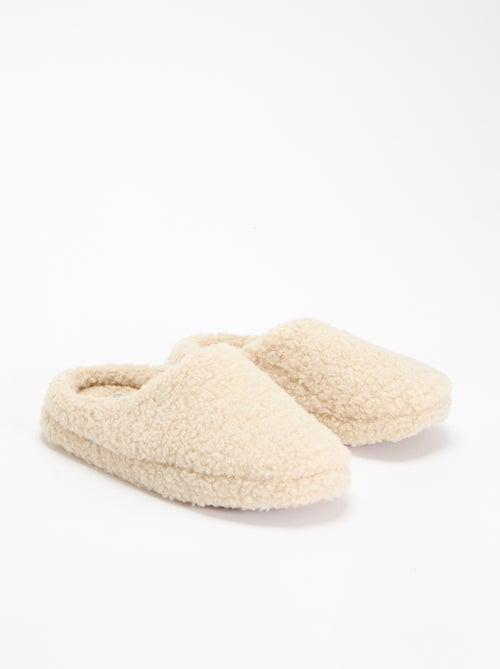Chaussons mules moutonnés - Kiabi Chaussons mules moutonnés - Kiabi