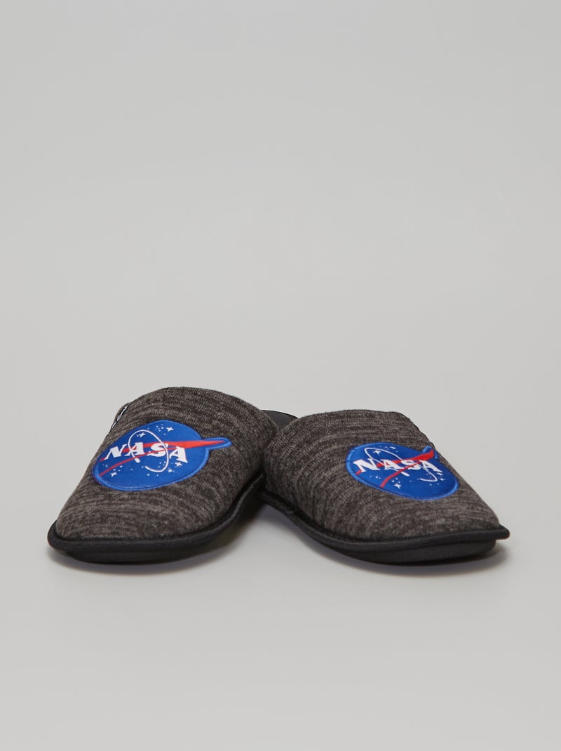 Chaussons 'Nasa' gris - Kiabi