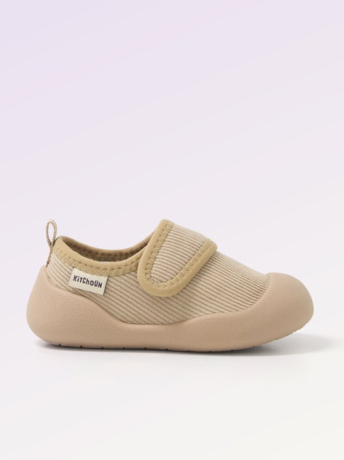 Chaussons souples à tige basse - Motricité 3: '1ers pas' - Kitchoun - Kiabi Chaussons souples à tige basse - Motricité 3: '1ers pas' - Kitchoun - Kiabi