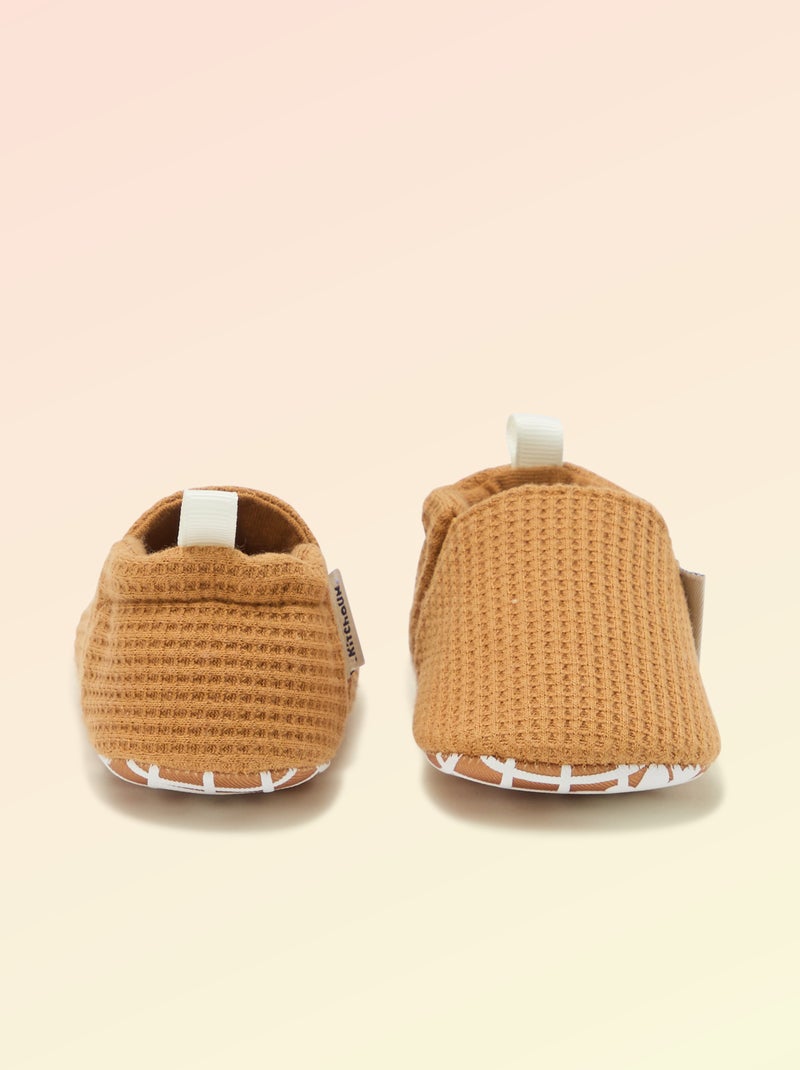 Chaussons souples avec élastiques motricité 1 - Kitchoun Jaune - Kiabi