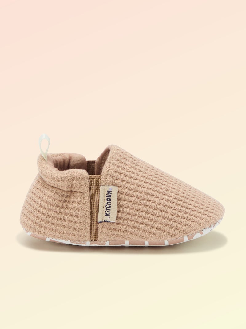 Chaussons souples avec élastiques motricité 1 - Kitchoun Marron - Kiabi
