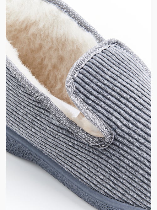 Chaussons Thermolactyl - Damart - Kiabi Chaussons Thermolactyl - Damart - Kiabi