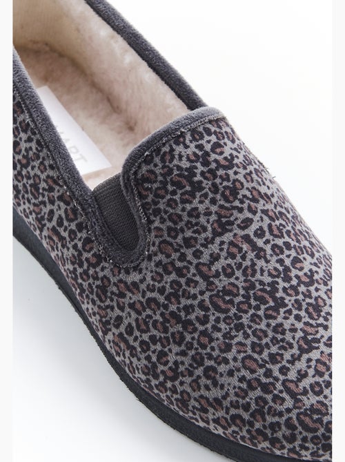 Chaussons Thermolactyl en velours - Damart - Kiabi Chaussons Thermolactyl en velours - Damart - Kiabi