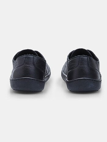 Chaussure à lacets Barefoot en cuir Bata