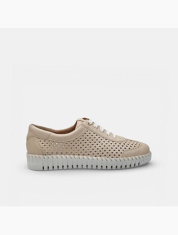 Chaussure à lacets en cuir ajouré Bata