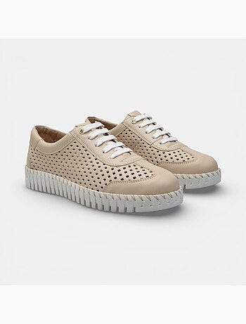 Chaussure à lacets en cuir ajouré Bata
