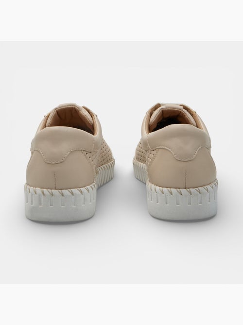 Chaussure à lacets en cuir ajouré Bata - Kiabi