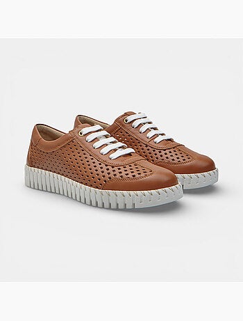 Chaussure à lacets en cuir ajouré Bata