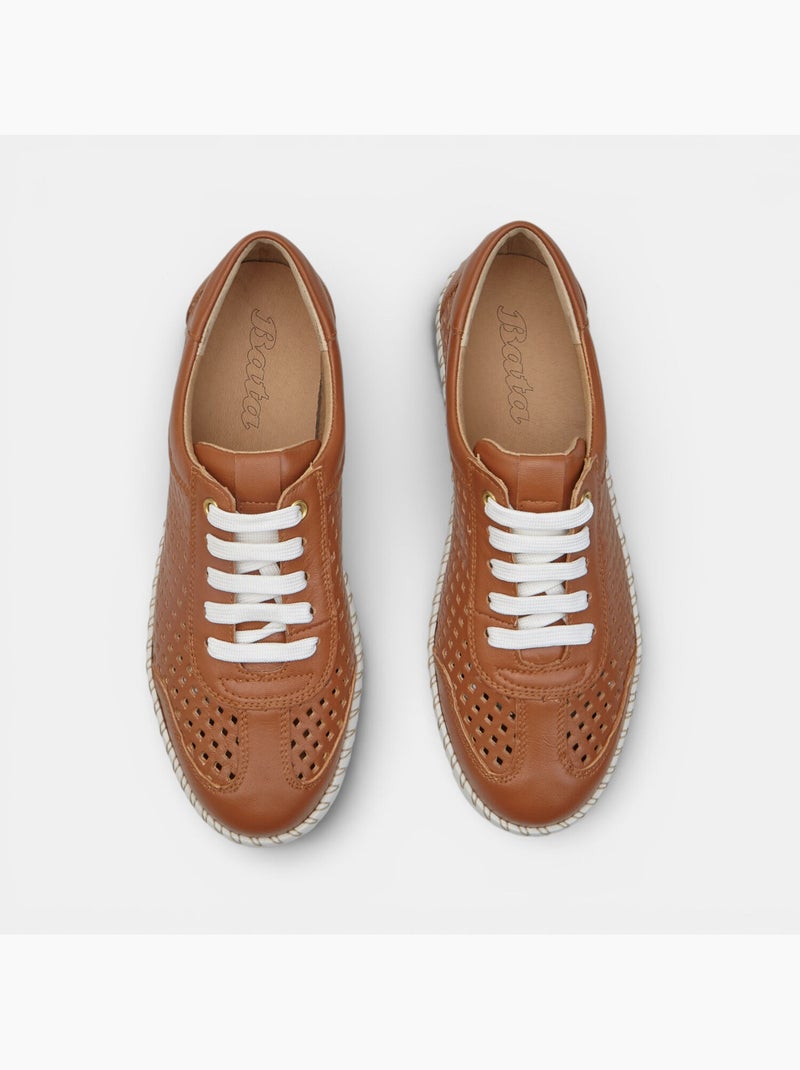 Chaussure à lacets en cuir ajouré Bata Marron - Kiabi