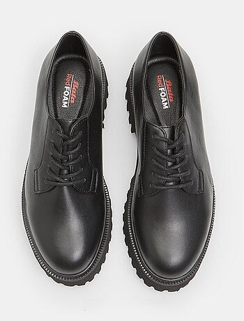 Chaussures à lacets avec semelle à crampons BATA