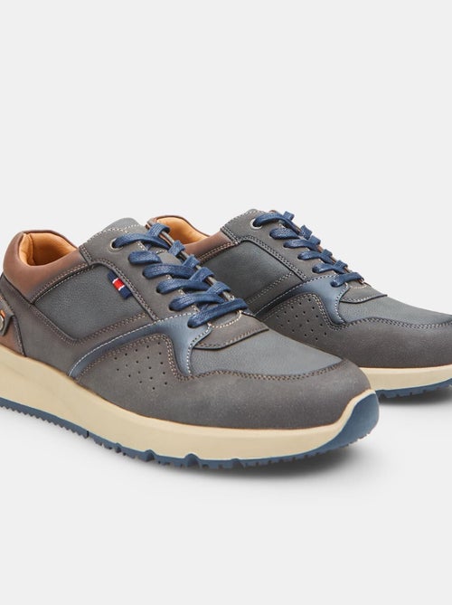Chaussures à lacets avec semelle sport BATA - Kiabi