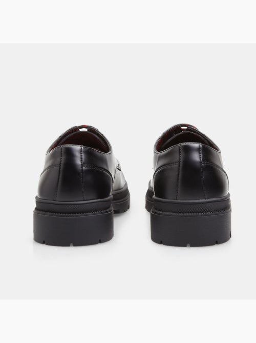 Chaussures à lacets avec semelle track bata - Kiabi Chaussures à lacets avec semelle track bata - Kiabi