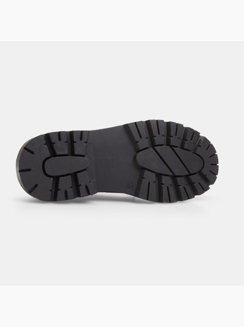 Chaussures à lacets avec semelle track bata - Kiabi Chaussures à lacets avec semelle track bata - Kiabi