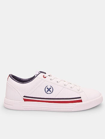 Chaussures à lacets BATA