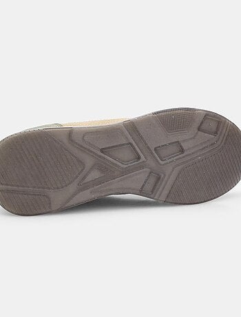 Chaussures à lacets BATA confortables