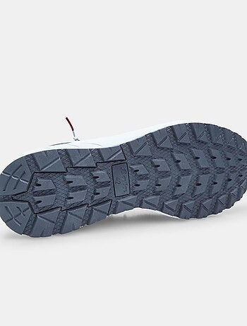 Chaussures à lacets BATA confortables