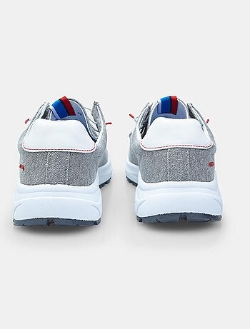 Chaussures à lacets bata confortables